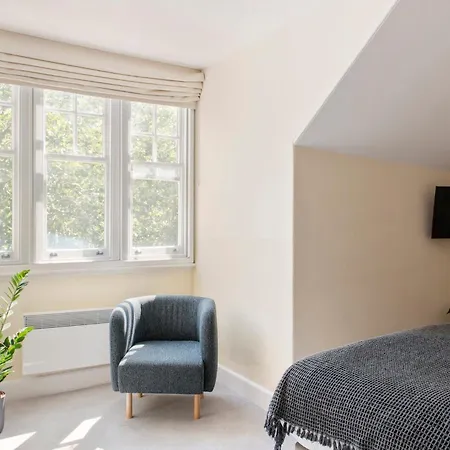 Appart hôtel Saco West India House 4*