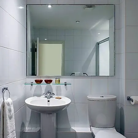 Saco - West India House Апартаменти *
